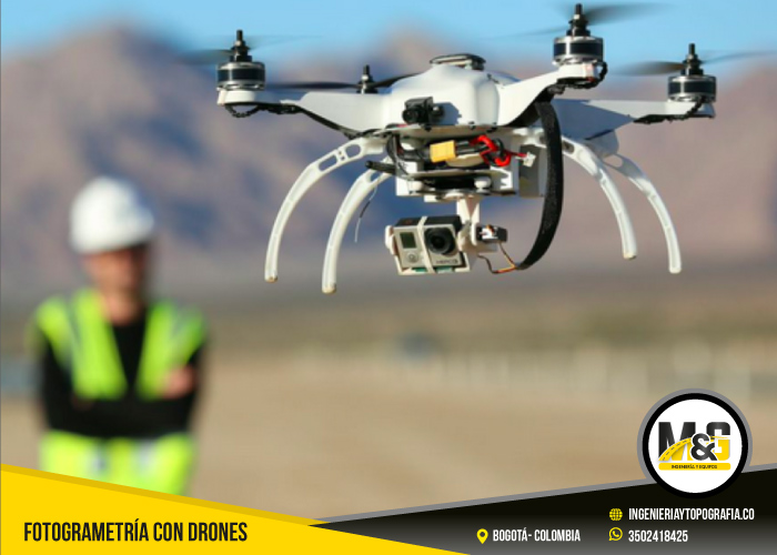 ingenieros con Drones para fotogrametria